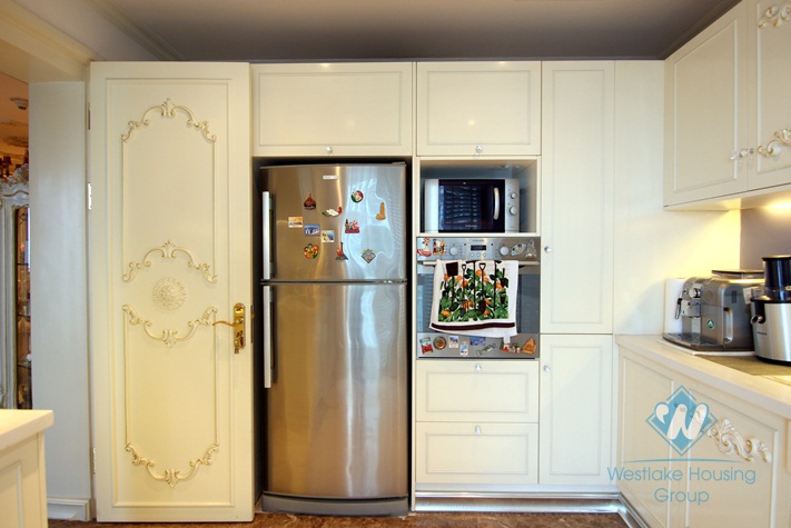 Luxury 03 bedrooms apartment with lake view for rent in Gold Westlake Building, Tay Ho district 